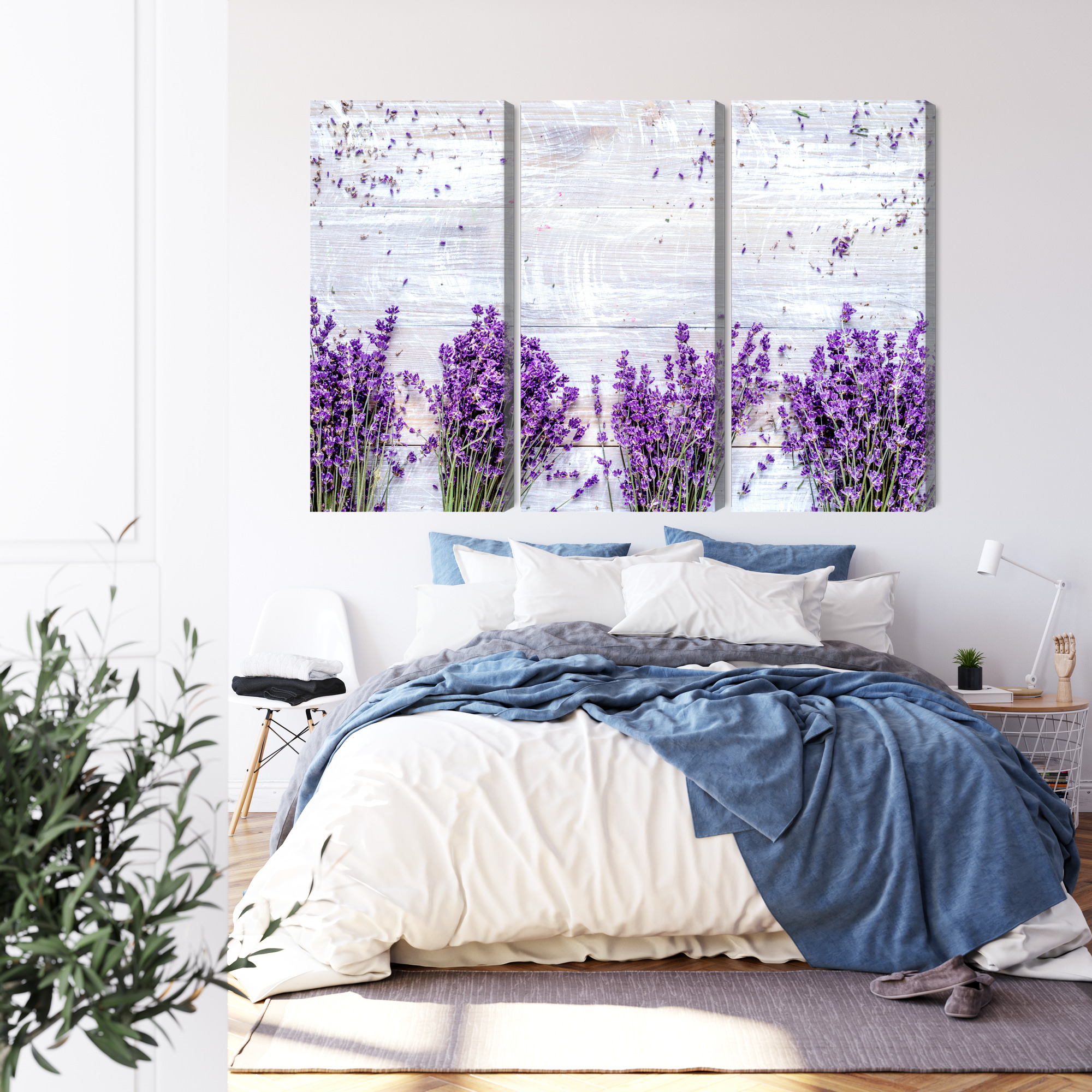 Triptych canvas print lavender on light wood - Image 2