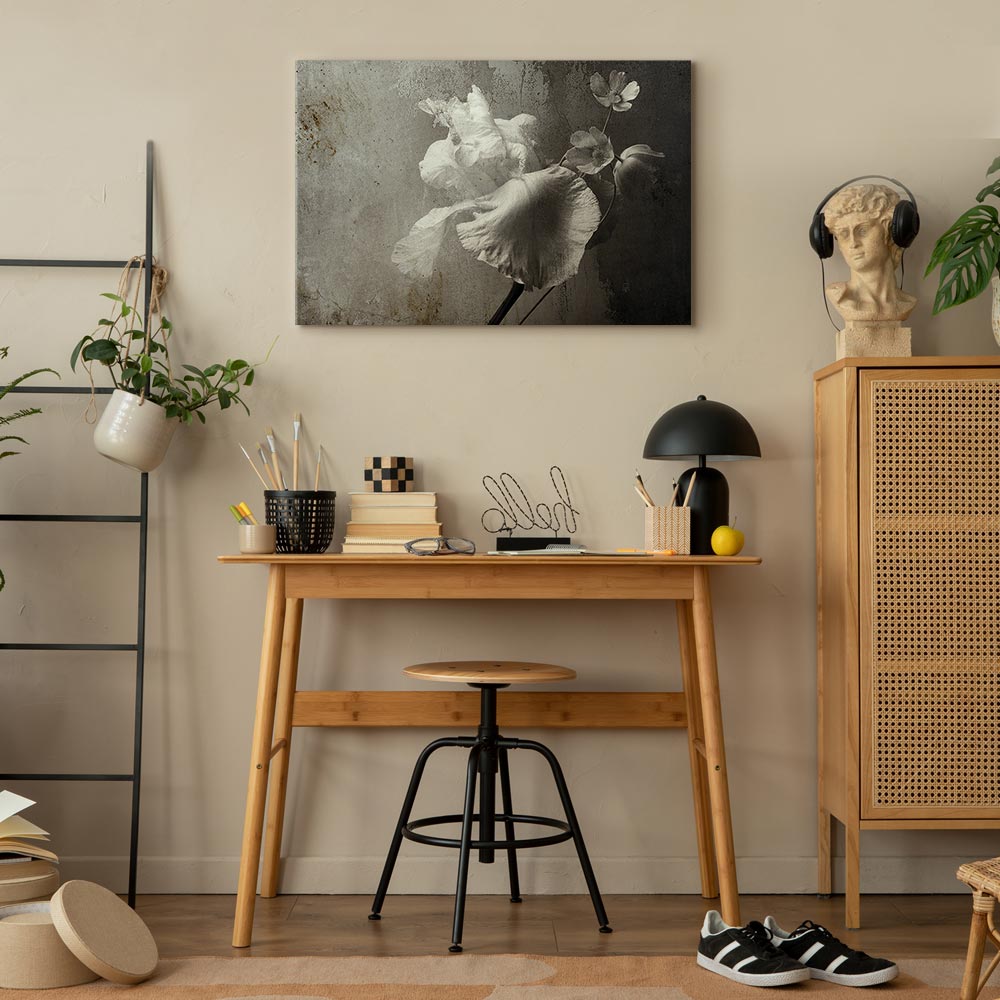 Canvas print white flowers in grey tones - Image 5
